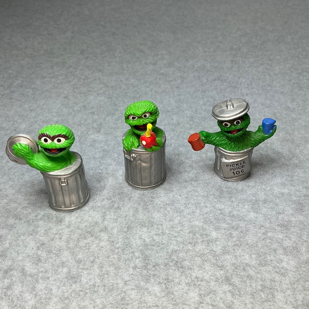 Vintage Sesame Street Oscar the Grouch PVC Figure Lot Pickle Juice Trash Can